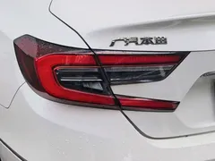 2022 Honda Accord Hybrid 2.0L, белый — фото 8