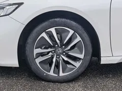 2022 Honda Accord Hybrid 2.0L, белый — фото 9