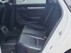 2022 Honda Accord Hybrid 2.0L, белый — фото 11
