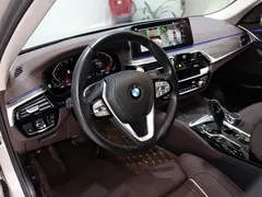 2022 BMW 5 Series 530Li Premium Luxury Package — фото 10