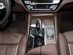 2022 BMW 5 Series 530Li Premium Luxury Package — фото 15
