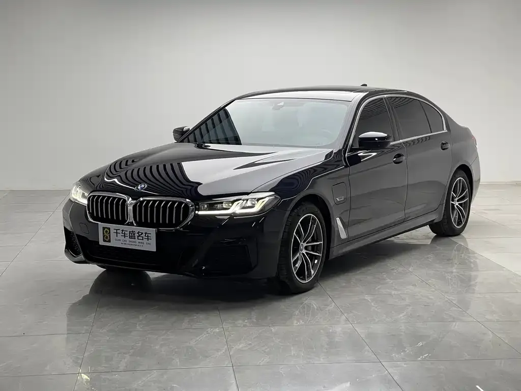 2022 BMW 5 Series 535Le PHEV M Sport Package