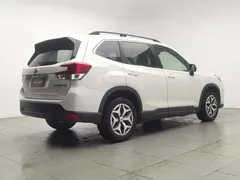 2021 Subaru Forester 2.0i Luxury EyeSight, белый — фото 2