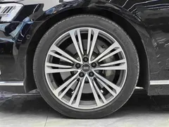 2021 Audi A8L 55 TFSI quattro, чёрный — фото 4
