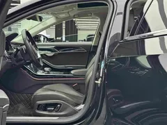 2021 Audi A8L 55 TFSI quattro, чёрный — фото 8