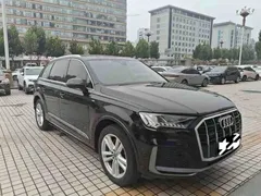 2021 Audi Q7 45 TFSI quattro S line, чёрный — фото 2
