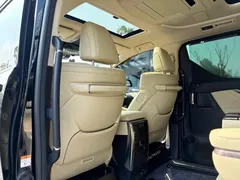 2021 Toyota Alphard Hybrid 2.5L Premium, чёрный — фото 11