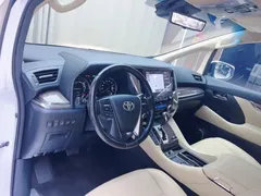2023 Toyota Vellfire Hybrid 2.5L HV Ultimate, белый — фото 11