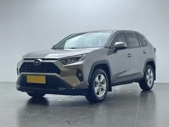 2020 Toyota RAV4 2.0L CVT — фото 1