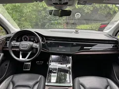 2021 Audi Q7 55 TFSI quattro S line — фото 11