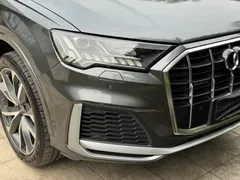2021 Audi Q7 55 TFSI quattro S line — фото 17