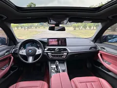 2023 BMW 5 Series 530Li Leading M Sport Package, чёрный — фото 8