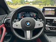 2023 BMW 5 Series 530Li Leading M Sport Package, чёрный — фото 12