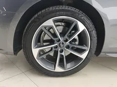 2022 Audi A4L 40 TFSI Fashion Dynamic — фото 6