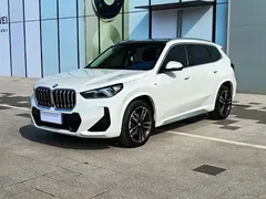 2023 BMW X1 M Sport Package, белый — фото 1