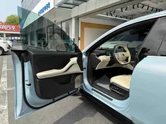 2025 Nio ET5T 75kWh Touring, синий — фото 16