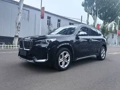 2023 BMW X1, чёрный — фото 3