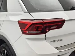 2021 Volkswagen T-Roc 280TSI DSG 2WD, белый — фото 15