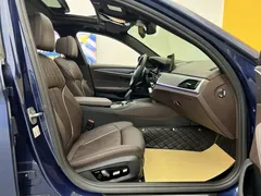 2022 BMW 5 Series 530Li M, синий — фото 18
