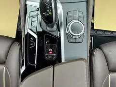 2022 BMW 5 Series 530Li M, синий — фото 20