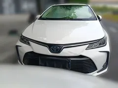 2021 Toyota Corolla 1.2T S-CVT, белый — фото 2