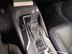 2021 Toyota Corolla 1.2T S-CVT, белый — фото 10