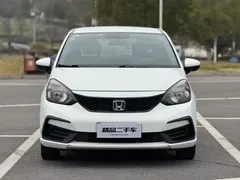 2021 Honda Fit 1.5L CVT Pro, белый — фото 3