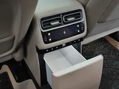 2025 Li Auto i6 2WD, белый — фото 10