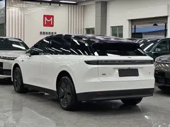 2025 Li Auto i6 2WD, белый — фото 14
