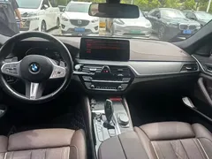 2023 BMW 5 Series 530Li M, чёрный — фото 5