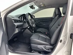 2022 Toyota Yaris L Zhixuan X 1.5L CVT PLUS, белый — фото 7