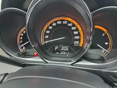2022 Toyota Yaris L Zhixuan X 1.5L CVT PLUS, белый — фото 12