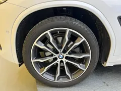 2023 BMW X3 xDrive30i M, белый — фото 9