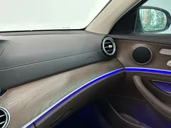 2022 Mercedes-Benz E-Class E 350 e L PHEV Sedan, чёрный — фото 12