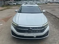 2022 Volkswagen Sagitar 200TSI DSG, белый — фото 2