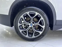 2022 BMW X1 sDrive20Li, белый — фото 20