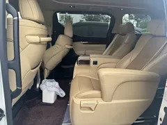2020 Toyota Alphard 2.5L Hybrid Luxury, белый — фото 4
