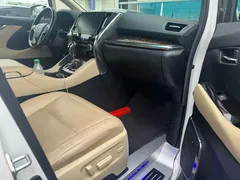 2020 Toyota Alphard 2.5L Hybrid Luxury, белый — фото 13