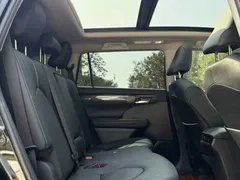 2023 Toyota Highlander 2.5L, чёрный — фото 12