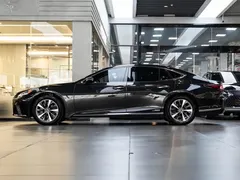 2021 Lexus LS 500h, чёрный — фото 4