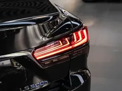 2021 Lexus LS 500h, чёрный — фото 7