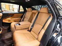 2021 Lexus LS 500h, чёрный — фото 12