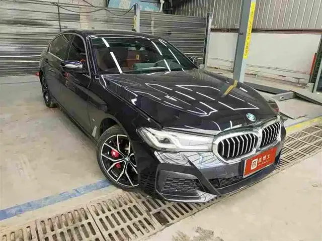 2022 BMW 5 Series 5 530Li M