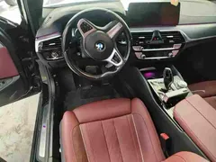2022 BMW 5 Series 5 530Li M, чёрный — фото 4