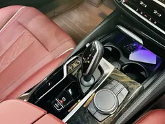2022 BMW 5 Series 525Li M Sport Package, белый — фото 11