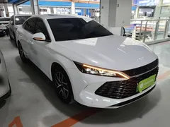 2024 BYD Qin L DM-i 120KM, белый — фото 4