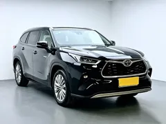 2022 Toyota Highlander 2.5L Hybrid 4WD Ultimate 7-seat, чёрный — фото 3