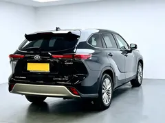 2022 Toyota Highlander 2.5L Hybrid 4WD Ultimate 7-seat, чёрный — фото 6