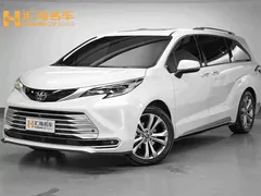 2021 Toyota Sienna 2.5L, белый — фото 1