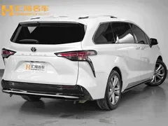 2021 Toyota Sienna 2.5L, белый — фото 5